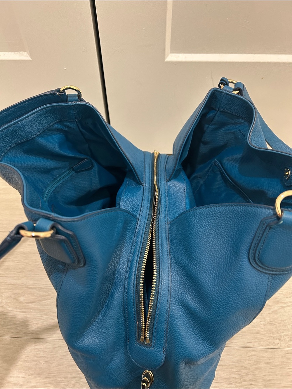 Coach (NWT) Edie Shoulder Bag 31 - Picture 13 of 17